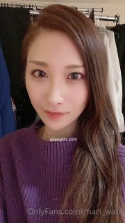 妹妹半夜爬上姊姊的床给姊夫口交，还要姊夫给自己破处