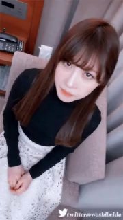 颜值身材满分00年姐妹花 双女轮番自慰大秀 假屌爆插没几下流出白浆 姐姐插完妹妹再上 浴室洗澡湿身诱惑